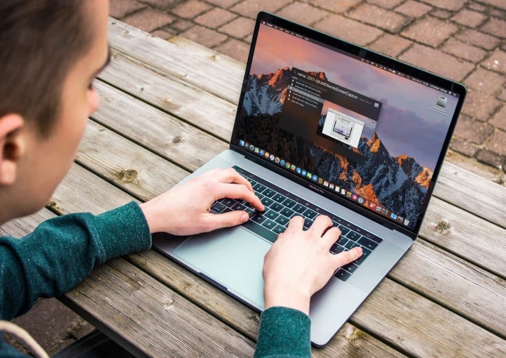 Apple Notarized Malware by Mistake, Hackers Ran it Through Third-Party Website
